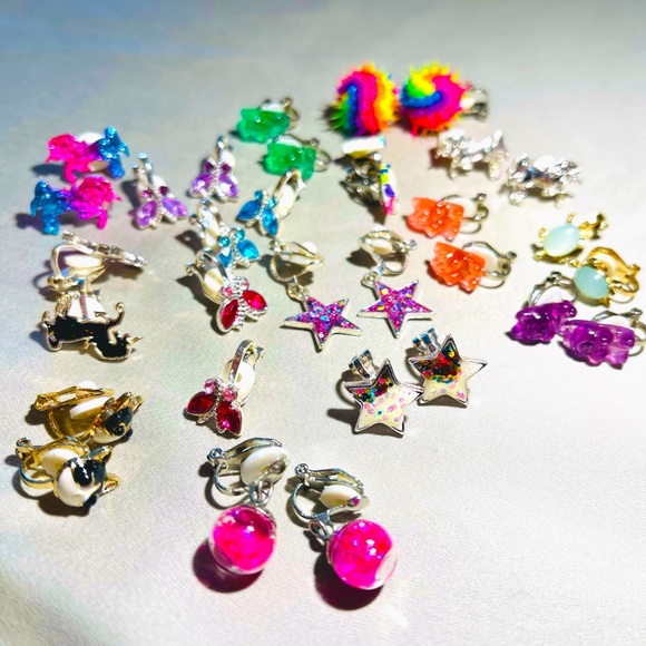 Claire's Other - 16 Pairs of Girls Clip On Earrings EUC